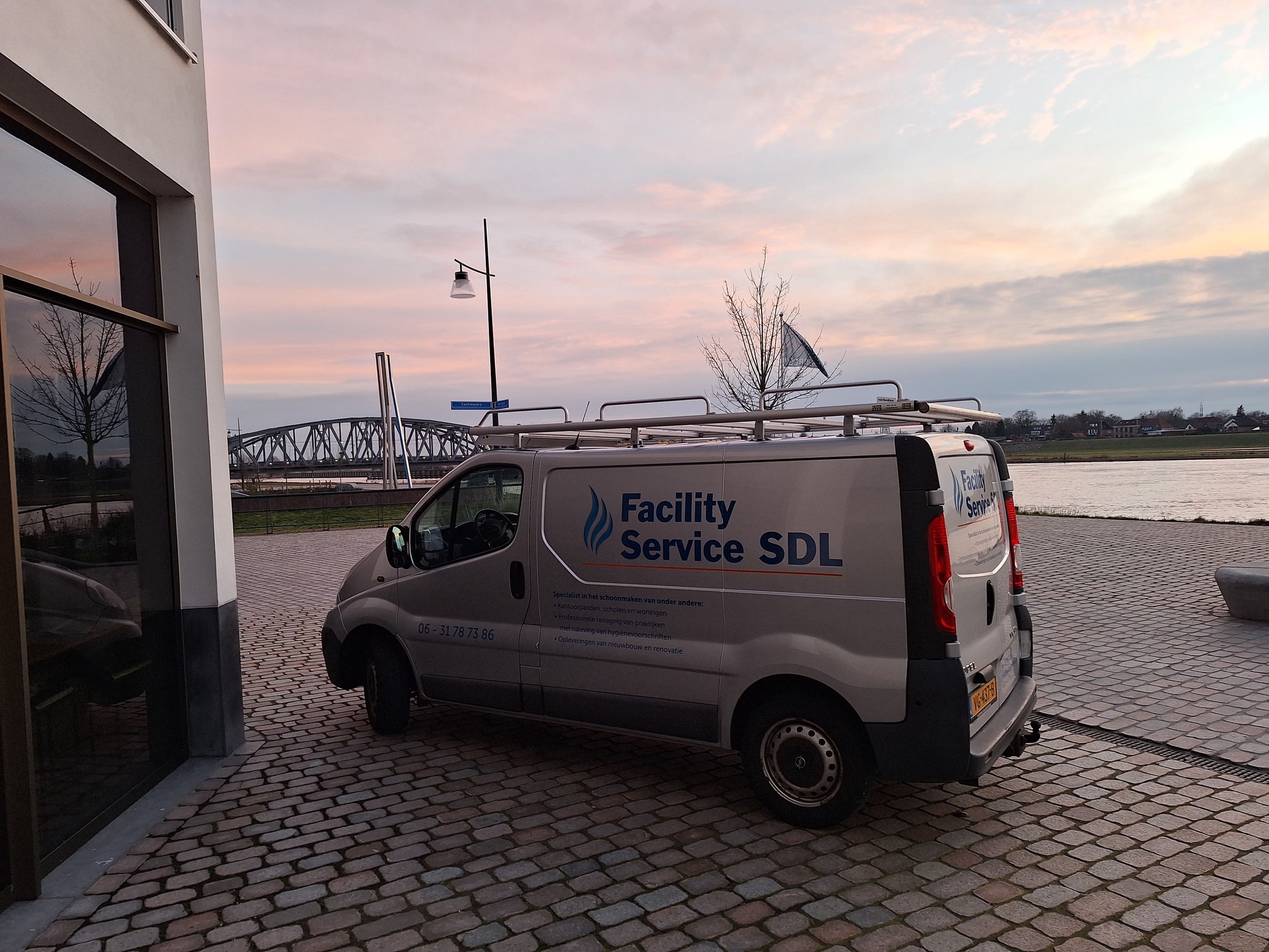 Facility Service SDL bedrijfsauto
